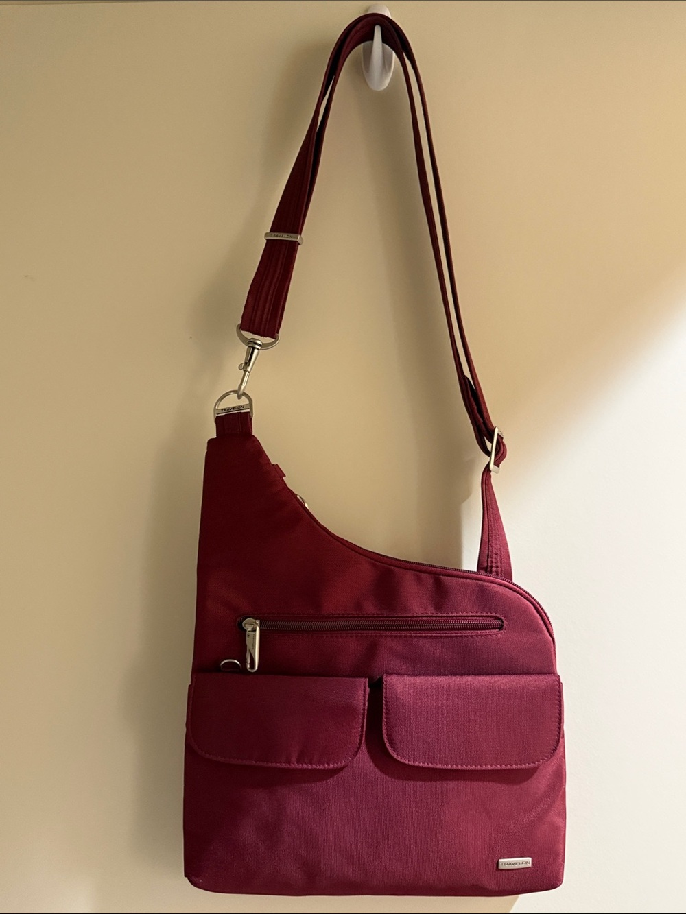 Travelon Anti-Theft  Burgundy Crossbody Sling Bag Heritage Organizer Travel Bag